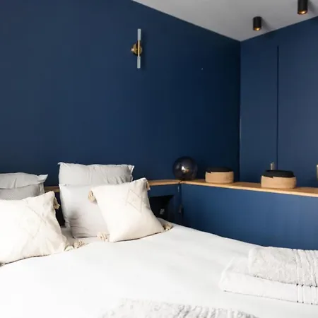Nice Apartment 45 M For 2 Bright And Decorated Paris